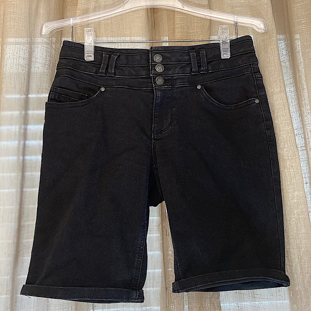 Blue Spice Black Jean Shorts